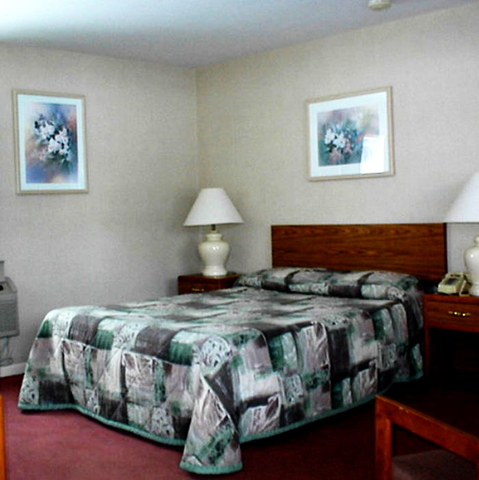 Manistique Motel - From Web Listing